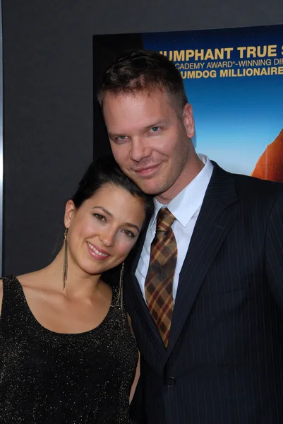 Jim parrack, ehefrau ciera parrack bei der "127 hours" los angeles premiere, samuel goldwyn theater, beverly hills, ca. 11.3.10 — Stockfoto