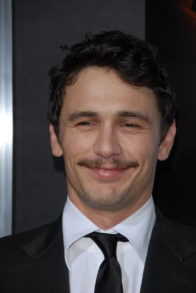 James Franco at the "127 Hours" Los Angeles Premiere, Samuel Goldwyn Theater, Beverly Hills, CA. 11-03-10 — Stock Photo, Image