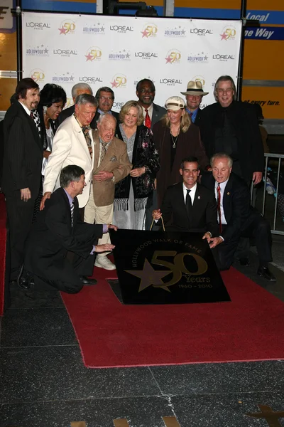 Roger Williams, Mickey Rooney, Jan Rooney, Diane Ladd, Jim Ladd, Bob Barker — Stok fotoğraf