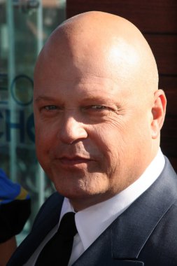 Michael Chiklis at 