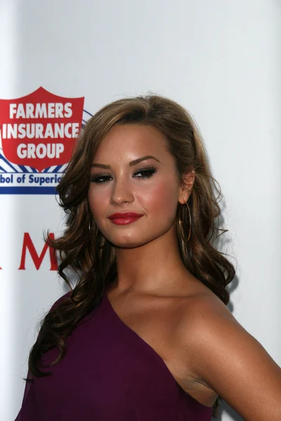 Demi lovato w padres contra el rak 25 rocznica gala, hollywood palladium, hollywood, ca. 09-23-10 — Zdjęcie stockowe