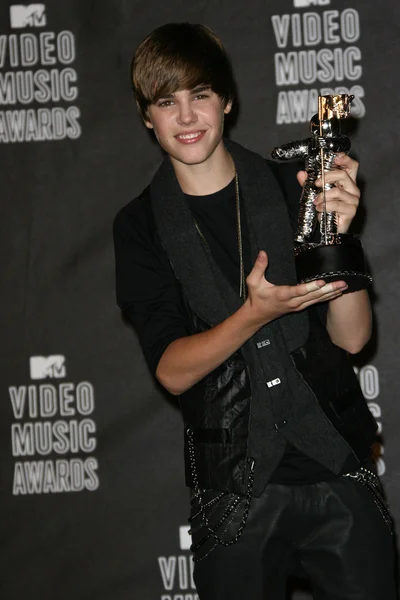 Justin bieber på 2010 mtv video music awards Pressrum, nokia theatre l.a. live, los angeles, ca. 08-12-10 — Stockfoto