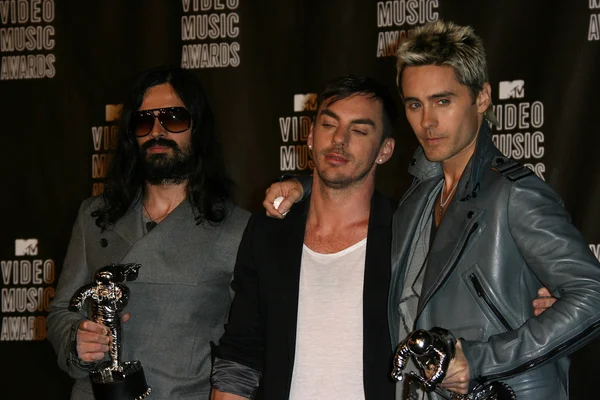 30 Seconds to Mars at the 2010 MTV Video Music Awards Press Room, Nokia Theatre L.A. LIVE, Los Angeles, CA. 08-12-10 — Stock Photo, Image