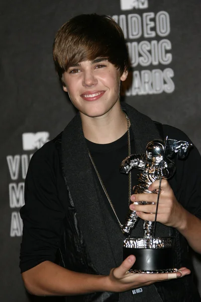 Justin Bieber en el 2010 MTV Video Music Awards Press Room, Nokia Theatre L.A. LIVE, Los Angeles, CA. 08-12-10 —  Fotos de Stock