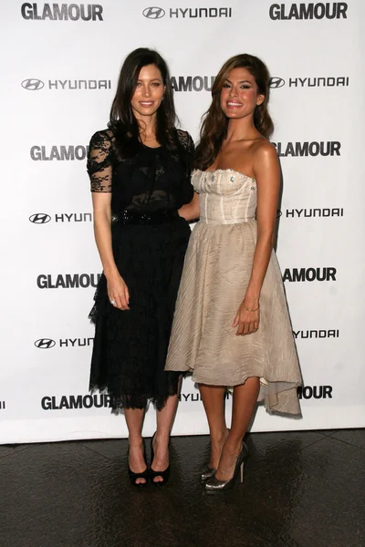 Jessica Biel and Eva Mendes at Glamour Reel Moments, Directors Guild Theater, Los Angeles, CA 10-25-10 — Stock Photo, Image