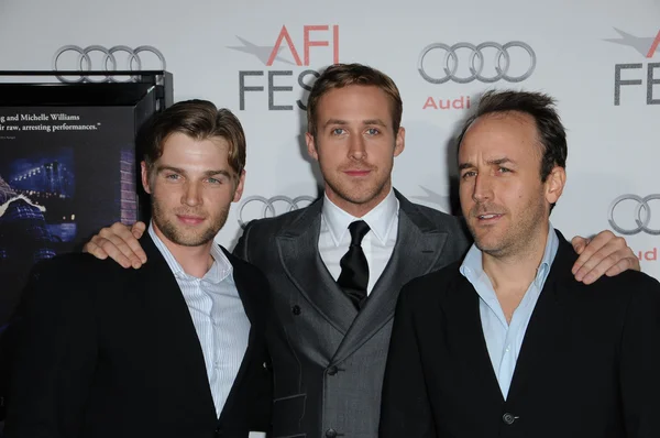 Mike Vogel, Ryan Gosling, Derek Cianfrance at the "Blue Valentine" Screening at AFI Fest 2010, Chinese Theater, Hollywood, CA. 11-06-10 — Stock Photo, Image