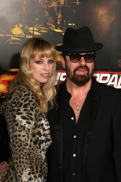 Dave stewart, anoushka fisz bei der "unaufhaltsamen" Uraufführung, Dorftheater, Westwood, ca. 26.10.10 — Stockfoto