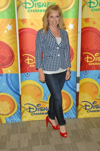 Leigh-Allyn Baker at the Disney ABC Television Group Summer Press Junket, ABC Studios, Burbank, CA. 05-15-10 — 图库照片