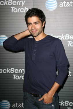 Adrian grenier blackberry torch, başlatmak parti, özel bir yere, los angeles, ca. 08-11-10