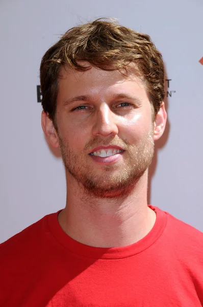Jon Heder au Stand Up To Cancer 2010, Sony Studios, Culver City, CA. 09-10-10 — Photo