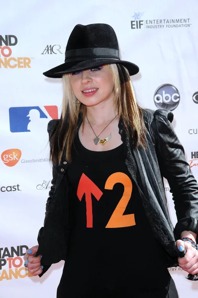 Orianthi at the 2010 Stand Up To Cancer, Sony Studios, Culver City, CA. 09-10-10 — Stock Photo, Image