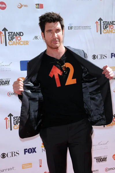 Dylan Mcdermott at the 2010 Stand Up To Cancer, Sony Studios, Culver City, CA. 09-10-10 — 图库照片