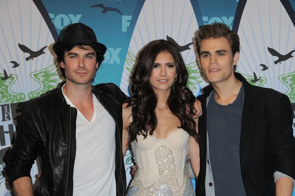 Ian Somerhalder, Nina Dobrev dan Paul Wesley — Stok Foto