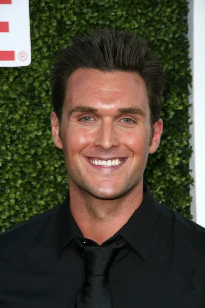 Owain Yeoman at the CBS, The CW, Showtime Summer Press Tour Party, Beverly Hilton Hotel, Beverly Hills, CA. 07-28-10 — Stockfoto