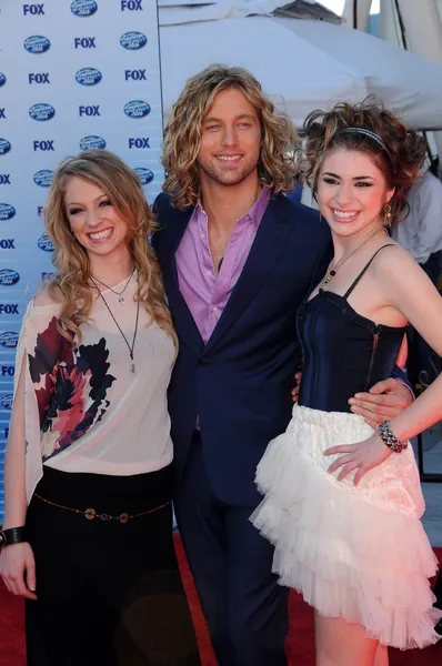 Didi Benami, Siobhan Magnus, Casey James all'American Idol Grand Finale 2010, Nokia Theater, Los Angeles, CA. 05-26-10 — Foto Stock