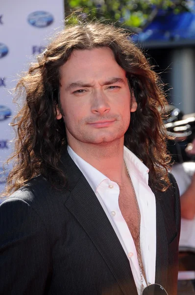 Constantine Maroulis en el American Idol Grand Finale 2010, Nokia Theater, Los Angeles, CA. 05-26-10 — Foto de Stock