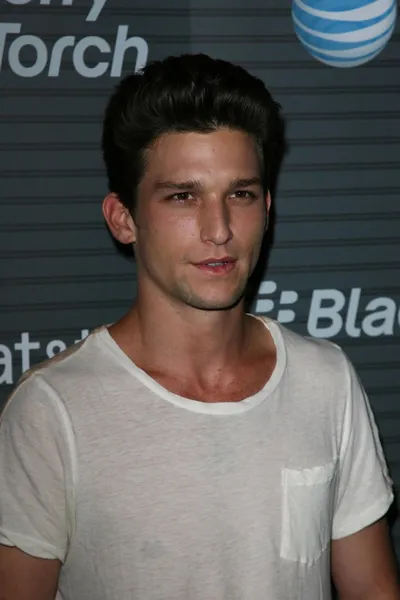 Darek kagasoff w "torch" blackberry uruchomienie strony, prywatny lokalizacja, los angeles, ca. 08-11-10 — Zdjęcie stockowe