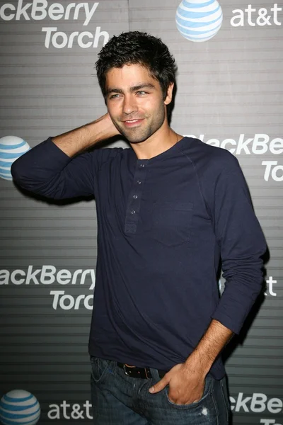 Adrian grenier v blackberry torch launch party, soukromé umístění, los angeles, ca. 08-11-10 — Stock fotografie