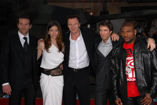 Bradley Cooper, Jessica Biel, Liam Neeson, Sharlto Copley, Quinton "Rampage" Jackson — Fotografia de Stock