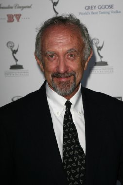 Jonathan Pryce