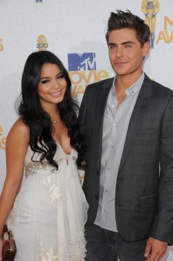 Vanessa hudgens ve zac efron