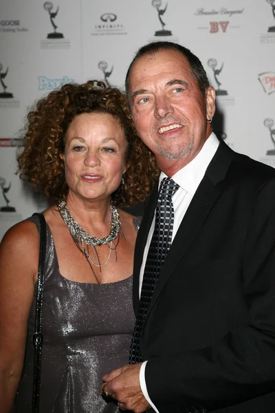 Gregory Itzin and wife Judy Itzin at the 62nd Primetime Emmy Awards Performers Nominee Reception, Spectra by Wolfgang Puck, Pacific Design Center, West Hollywood, CA. 08-27-10 — Stock Photo, Image