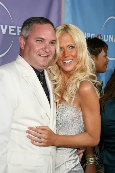 Michaele salahi und tareq salahi bei der nbc summer press tour party, beverly hilton hotel, beverly hills, ca. 30-07-10 — Stockfoto