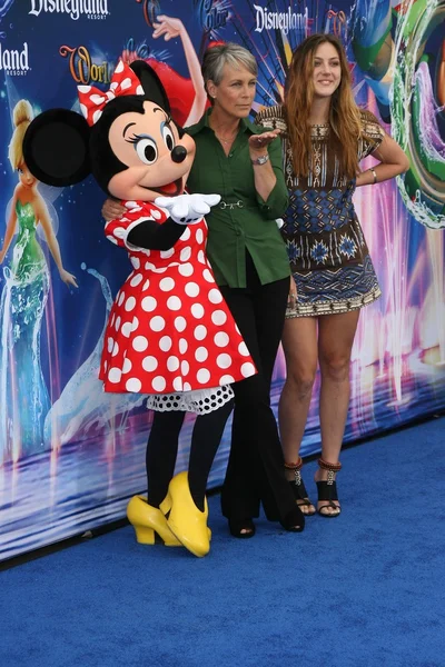 Jamie Lee Curtis y su hija Annie en el estreno mundial de 'World Of Color', Disney 's California Adventure, Amaheim, CA. 06-10-10 — Foto de Stock