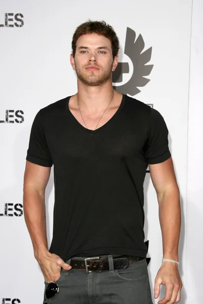 Kellan Lutz at the The Expendables Film Screening, Chinese Theater, Hollywood, CA. 08--03-10 — Stock Photo, Image