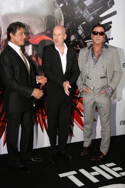 Sylvester Stallone y Bruce Willis y Mickey Rourke — Foto de Stock