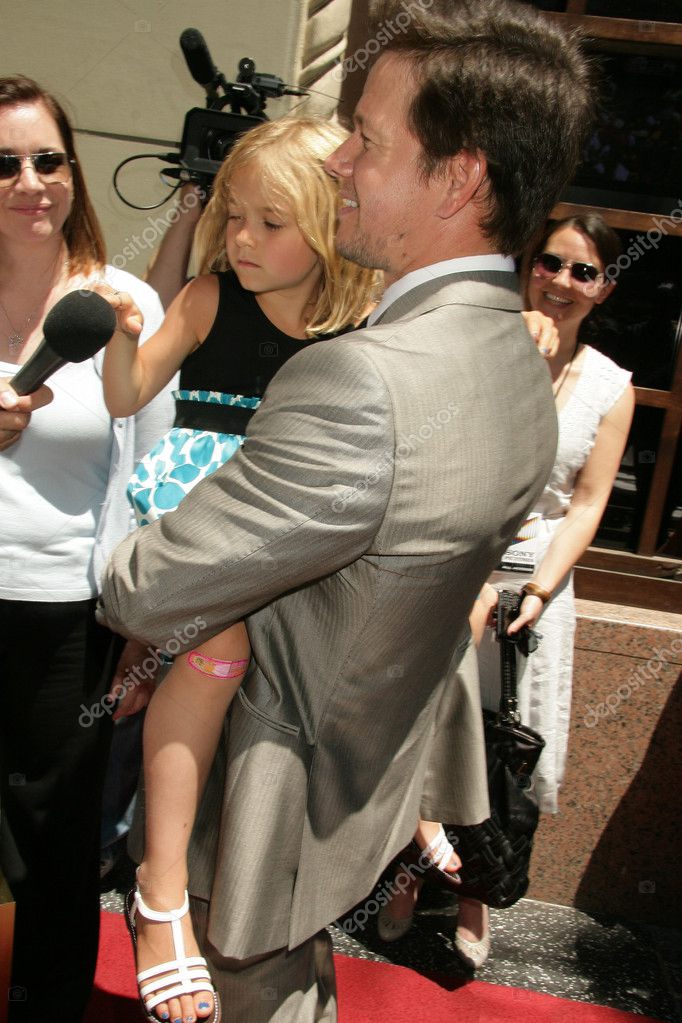 Mark Wahlberg et sa fille Ella à la cérémonie des étoiles de Mark
