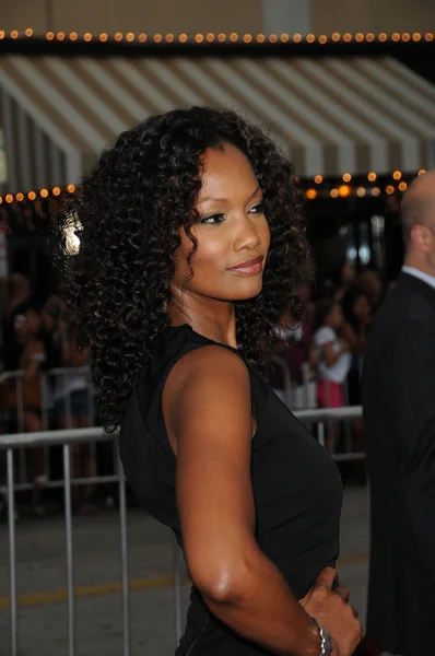 Garcelle Beauvais en el "Charlie St. Cloud "World Premiere, Regency Village Theatre, Westwood, CA. 07-20-10 — Foto de Stock