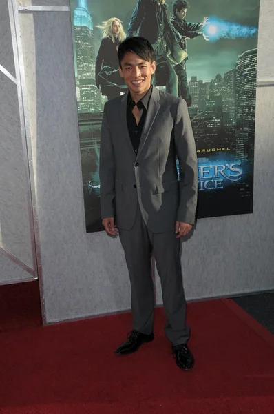 Gregory Woo på "The Sorcerer ' s Apprentice" film premiär, Walt Disney Studios, Burbank, ca 07-12-10 — Stockfoto