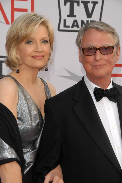 Diane Sawyer and Mike Nichols at the The AFI Life Achievement Award Honoring Mike Nichols presented by TV Land, Sony Pictures Studios, Culver City, CA. 06-10-10 — Stok fotoğraf
