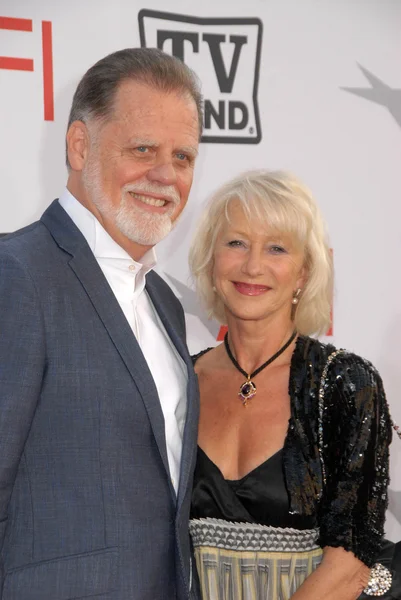 Taylor Hackford e Helen Mirren. — Fotografia de Stock