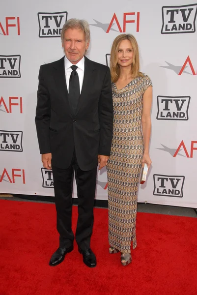 Harrison Ford and Calista Flockhart at the The AFI Life Achievement Award Honoring Mike Nichols presented by TV Land, Sony Pictures Studios, Culver City, CA. 06-10-10 — Stock Photo, Image