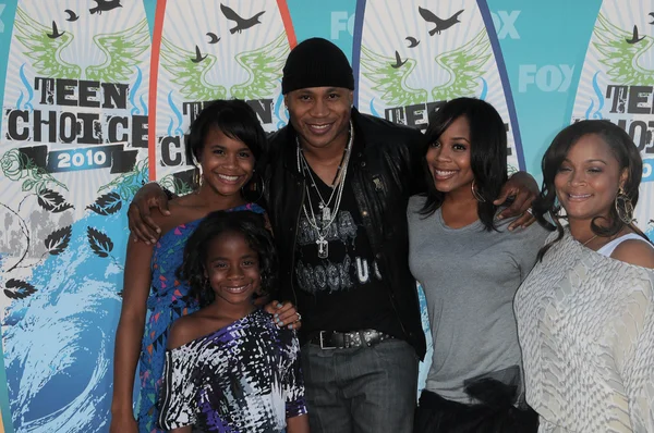 LL Cool J e famiglia ai Teen Choice Awards 2010 Arrivi, Gibson Amphitheater, Universal City, CA. 08-08-10 — Foto Stock