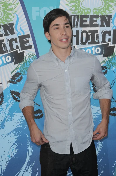 Justin Long at the 2010 Teen Choice Awards - Arrivals, Gibson Amphitheater, Universal City, CA. 08-08-10 — ストック写真