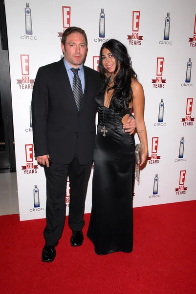 David Weintraub and Courtenay Semel at E!'s 20th Birthday Bash Celebrating Two Decades of Pop Culture, The London, West Hollywood, CA. 05-24-10 — Stock fotografie
