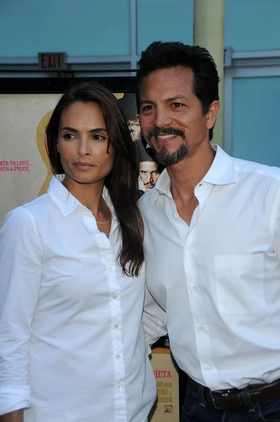 Talisa Soto and Benjamin Bratt — Stock Photo, Image