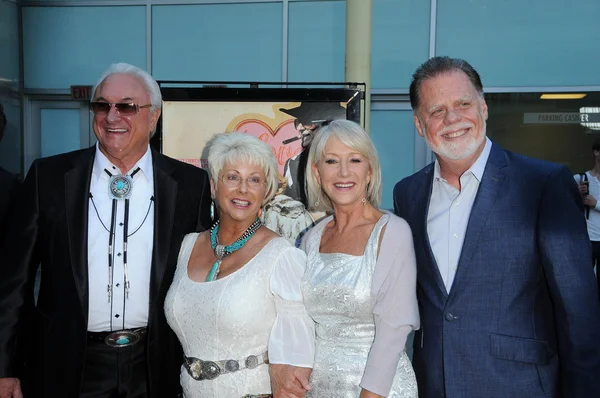 Madam Susan Austin, Helen Mirren ve Taylor Hackford at "Love Ranch" Los Angeles Premiere, Arclight Sinemalar, Hollywood, Ca. 06-23-10 — Stok fotoğraf