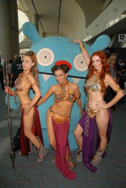 Paula labaredas, alicia arden ve phoebe fiyat
