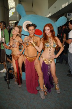 Paula labaredas, alicia arden ve phoebe fiyat