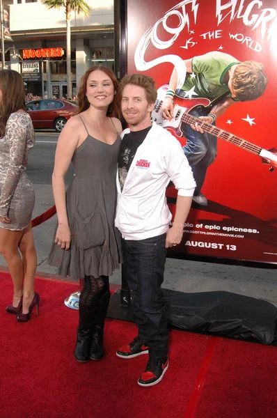 Clare Grant and Seth Green — Stock Photo, Image