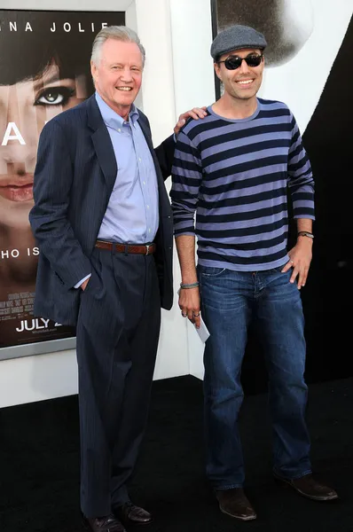 Jon voight och son james haven voight — Stockfoto