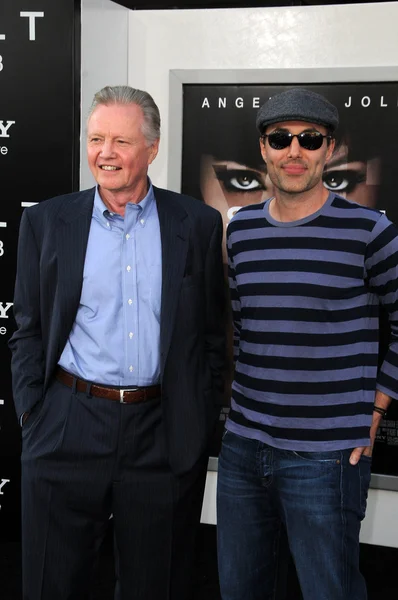 Jon voight und son james haven voight — Stockfoto