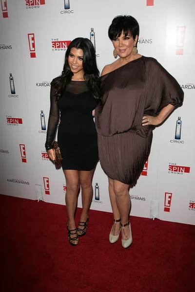 Kourtney Kardashian y Kris Jenner — Foto de Stock