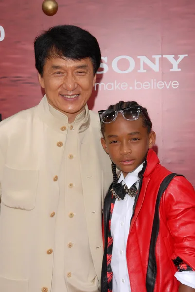 Джеки Чан и Джейден Смит на "The Karate Kid" Los Angeles Premiere, Mann Village Theatre, Westwood, CA. 06-07-10 — стоковое фото