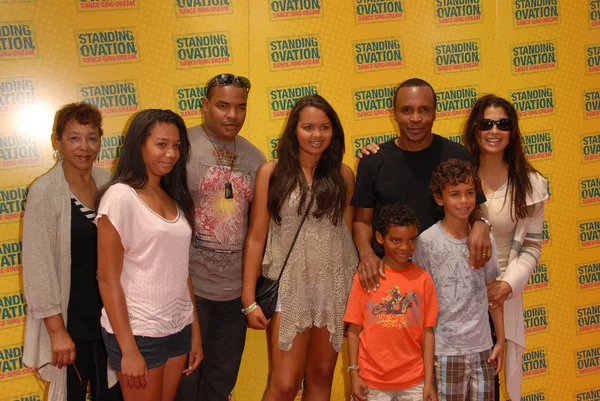 Sugar Ray Leonard and family — Stock Photo, Image