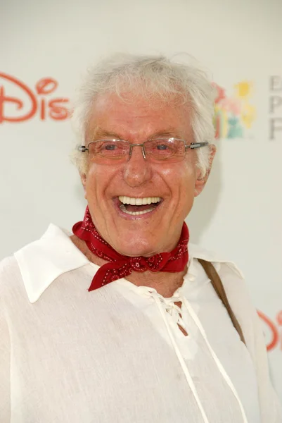 Van Dyke at the 2010 A Time For Heroes Celebrity Picnic, Wadsworth Theater, Los Angeles, CA. 06-13-10 — Stock Photo, Image